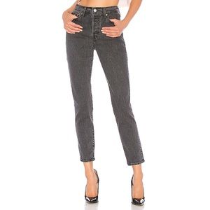 Levi’s Wedgie Icon Fit in Bite My Dust Faded Black